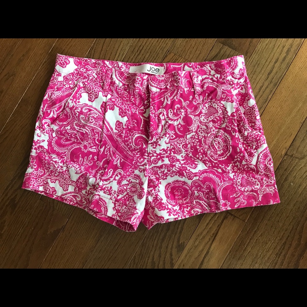 Pink and white shorts by Joe